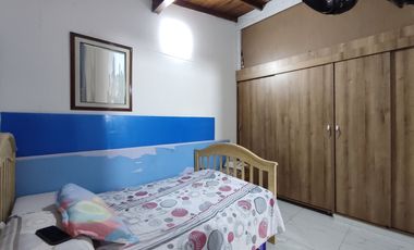 casa en venta en barrio blanco. Cod V24482