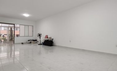 casa en venta en barrio blanco. Cod V24482