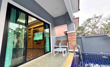 3 Bedrooms Pool Villa  Jomtien H011776