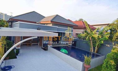 3 Bedrooms Pool Villa  Jomtien H011776