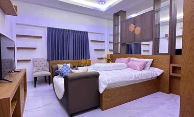 3 Bedrooms Pool Villa  Jomtien H011776