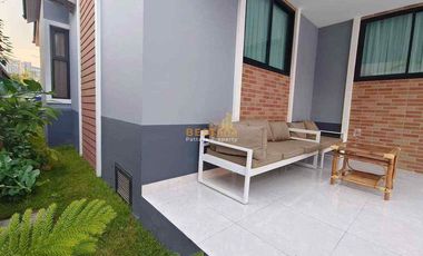 3 Bedrooms Pool Villa  Jomtien H011776