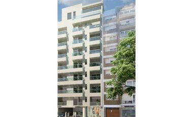 Depto 3 ambientes con cochera sobre Avda Libertad, Gran oportunidad!