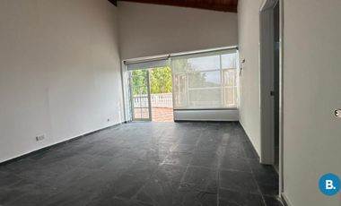 casa en arriendo/venta en pradomar. Cod V263