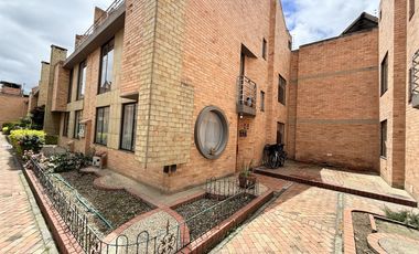 casa en venta en cortijo de serrezuela. Cod V1997