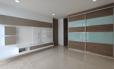 casa en venta en via al club tennis. Cod V30396