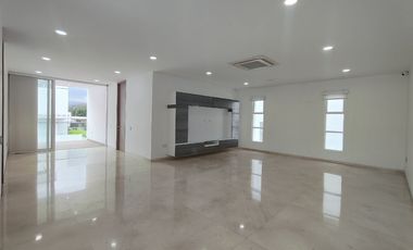 casa en venta en via al club tennis. Cod V30396