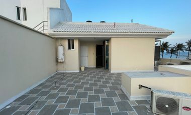 CASA EN RENTA FRENTE AL MAR EN EL BOULEVARD I ARLETTE FLORES
