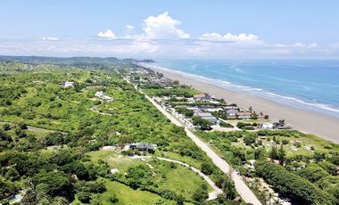 San José - Ecuador, 9.1 has (22.487 acres), vista al mar, en venta.