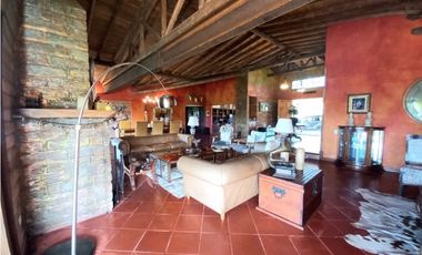 Casa campestre en Arriendo Amoblada en Llanogrande