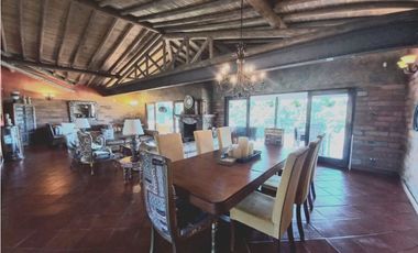 Casa campestre en Arriendo Amoblada en Llanogrande