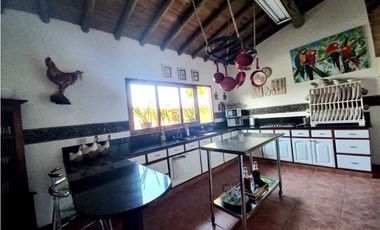 Casa campestre en Arriendo Amoblada en Llanogrande