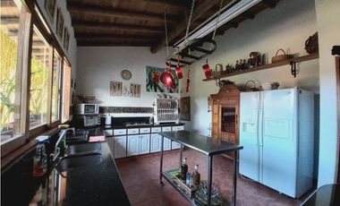 Casa campestre en Arriendo Amoblada en Llanogrande