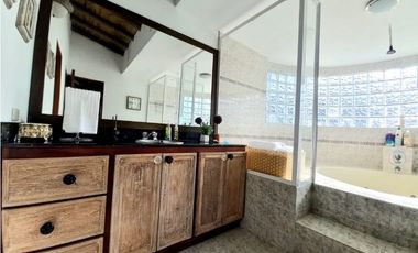 Casa campestre en Arriendo Amoblada en Llanogrande