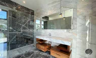 Lujosa Residencia en Venta En Ayamonte, Zapopan, Jalisco