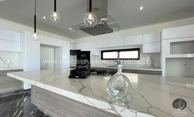 Lujosa Residencia en Venta En Ayamonte, Zapopan, Jalisco