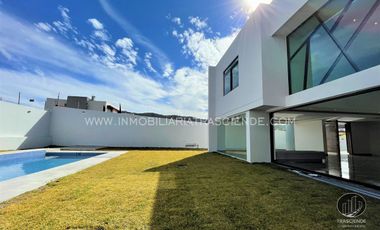 Lujosa Residencia en Venta En Ayamonte, Zapopan, Jalisco