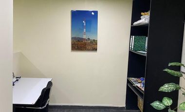 EXCELENTE OFICINA EN VENTA EN CD SATELITE