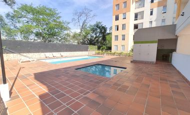 apartamento en arriendo en prados del este. Cod A27315