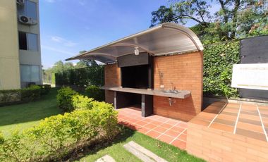 apartamento en arriendo en prados del este. Cod A27315