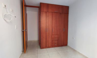 apartamento en arriendo en prados del este. Cod A27315