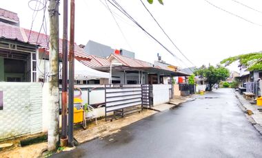 Rumah Bebas Banjir 15 menit ke Gerbang Tol Joglo 1 Hadap Utara J-42406