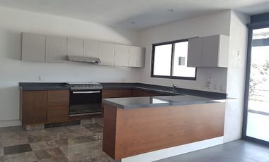 Oportunidad en venta hermosa casa en condominio en el Pueblo, Valle de Bravo.