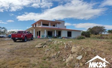 CASA EN VENTA CAMPESTRE $8,495,000 EN CONDOMINIO GUADALUPE COUNTRY.