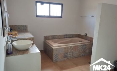 CASA EN VENTA CAMPESTRE $8,495,000 EN CONDOMINIO GUADALUPE COUNTRY.
