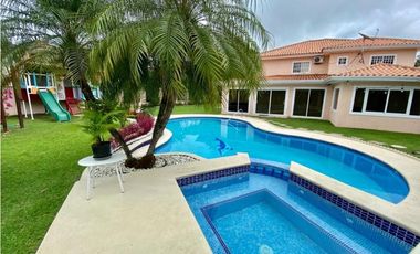 SE ALQUILA HERMOSA CASA EN CONDADO DEL REY EN $4,000 AM