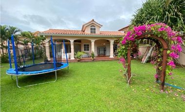 SE ALQUILA HERMOSA CASA EN CONDADO DEL REY EN $4,000 AM