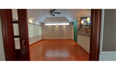 CASA EN ANCON AREA REVERTIDA 4 REC Y TERRAZA cv