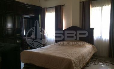 Rumah Dijual Jogja Mewah nan Megah Perum Elite jl Kaliurang km 8 dkt UGM