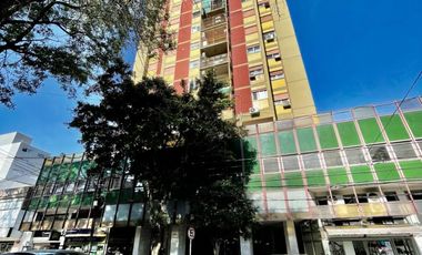 Cochera en edificio en CASEROS Centro