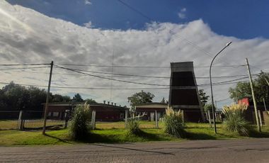 Edificio industrial visible desde Panamericana - Centro de Pilar