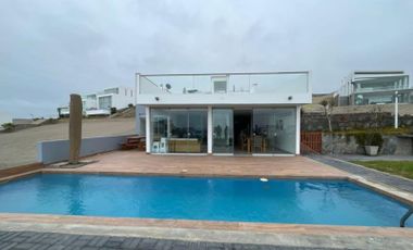 Vendo linda casa en condominio privado con vista al mar, Cerro Azul