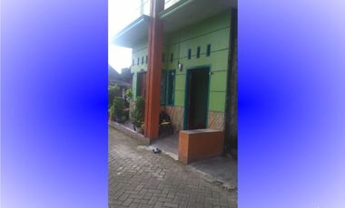 Rumah di Gaprang Kanigoro utara MAN
