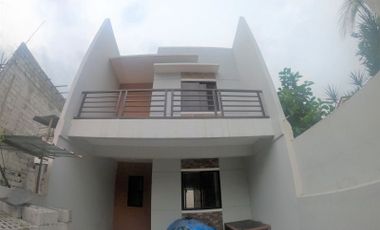 Townhouse for Sale in North Fairview Park lot area of 100 sqm and floor area 121 sqm
