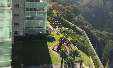 Excelente PH en venta en la Loma Santa Fe