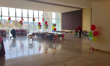 Excelente PH en venta en la Loma Santa Fe