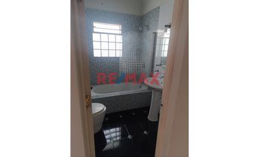 Se Alquila Casa En Lince