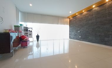 casa en venta en la floresta. Cod V26533