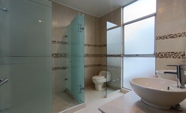 casa en venta en la floresta. Cod V26533