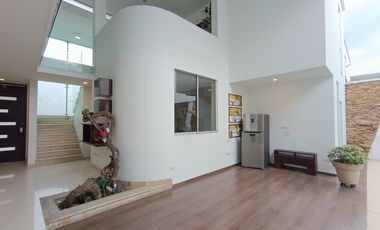 casa en venta en la floresta. Cod V26533