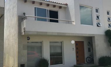 Casa en venta en El Manantial, Bellavista, Metepec