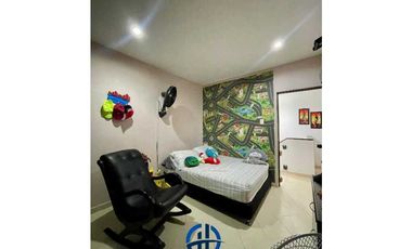 SE VENDE CASA EN EL CONJUNTO CERRADO SAN CARLOS EN LA AVENIDA LIBERTAD