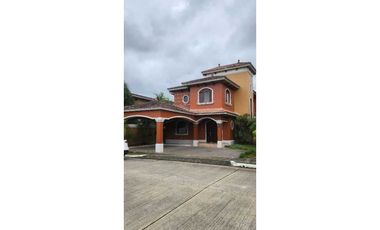 CASA EN EL DORAL COSTA SUR CIUDAD DE PANAM