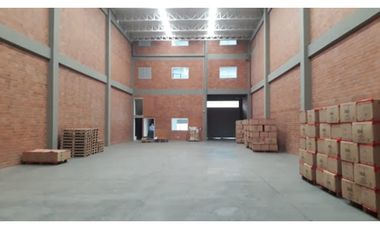 ALQUILA BODEGA ACOPI YUMBO