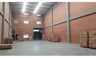 ALQUILA BODEGA ACOPI YUMBO