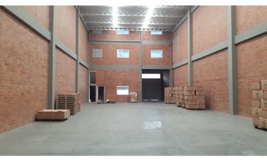 ALQUILA BODEGA ACOPI YUMBO